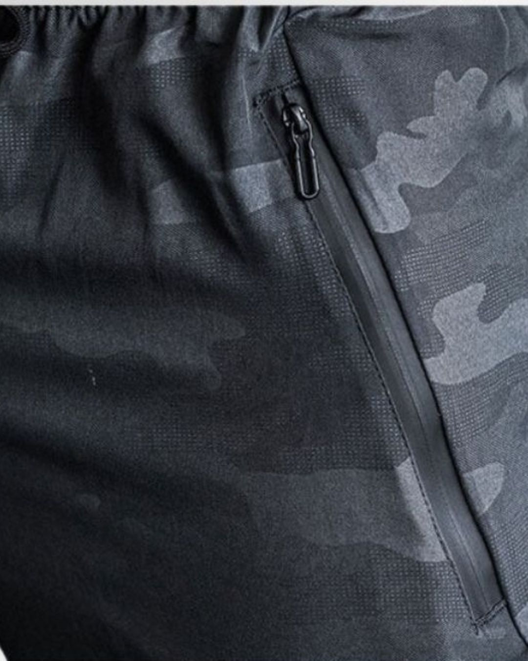 מכנס אפור הסוואה עם כיסיי רוכסן