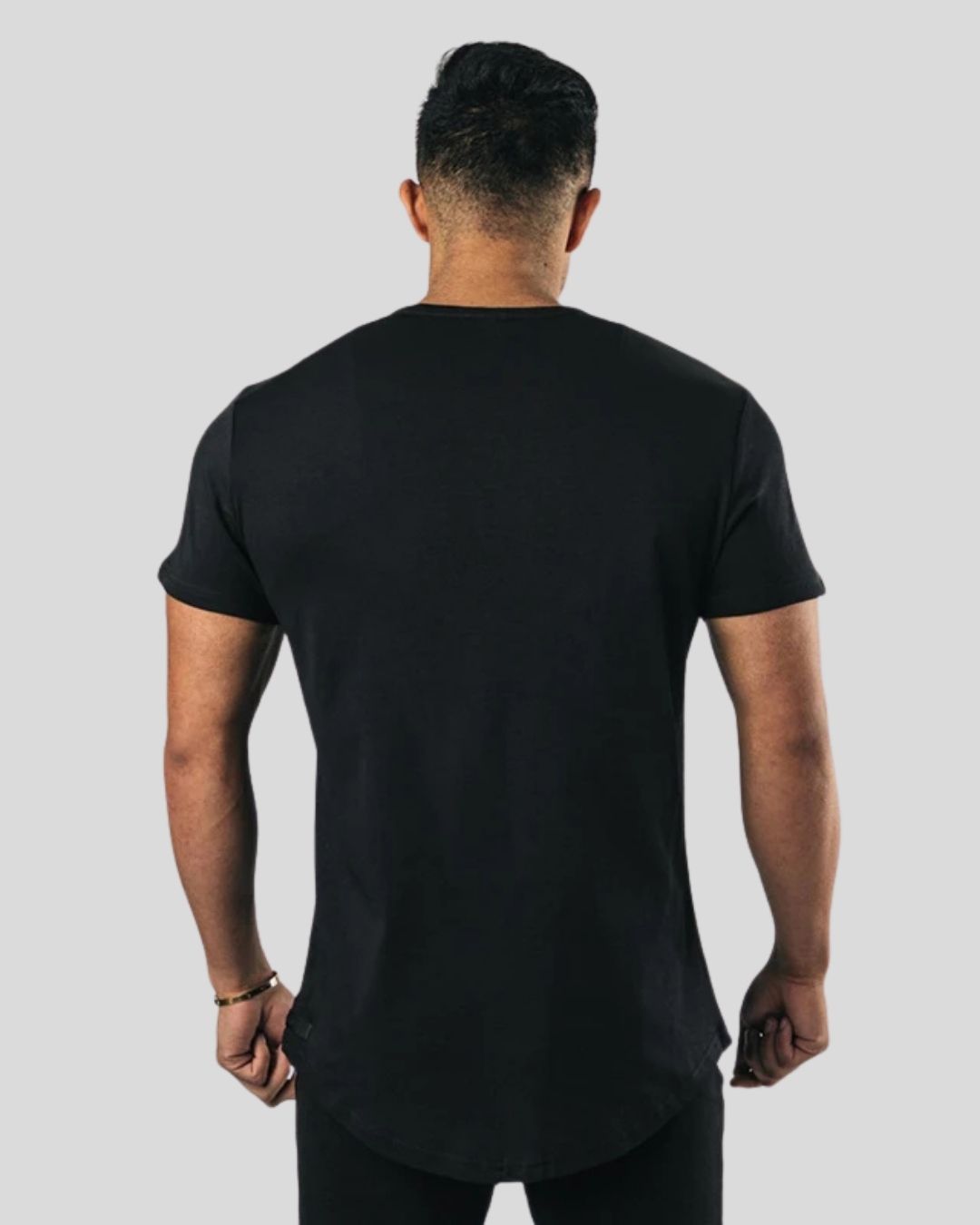 החולצה המבליטה צווארון אישי בצבעים