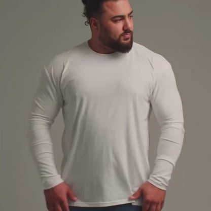 החולצה המבליטה שרוולים ארוכים